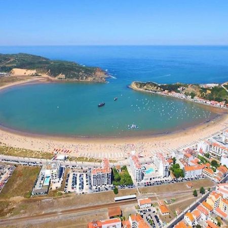 סאו מרטיניו דו פורטו Beautiful Apartment In S O Martinho Do Porto With Balcony מראה חיצוני תמונה