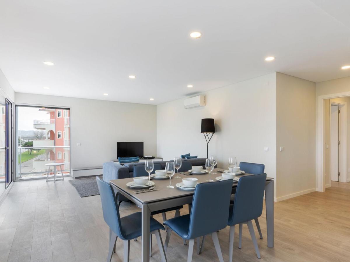 סאו מרטיניו דו פורטו Beautiful Apartment In S O Martinho Do Porto With Balcony מראה חיצוני תמונה
