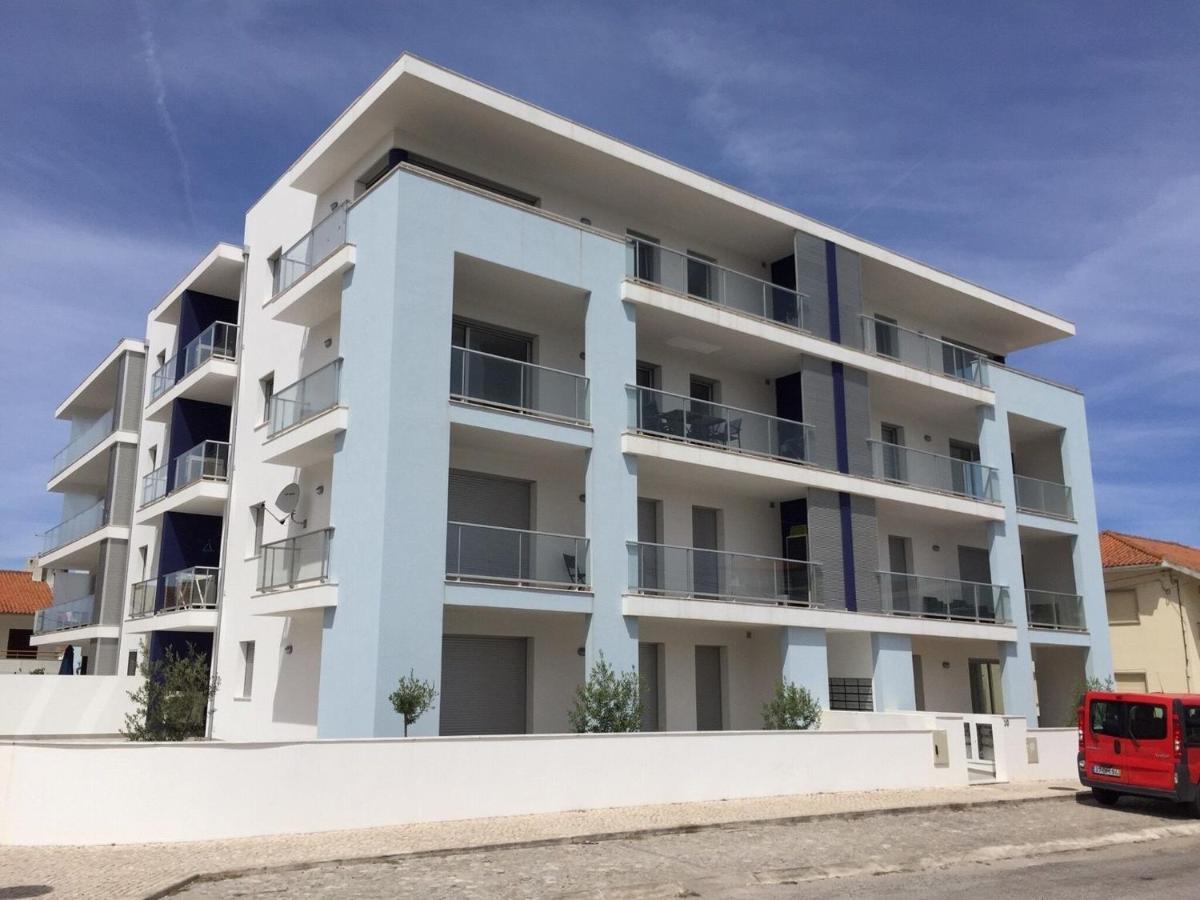 סאו מרטיניו דו פורטו Beautiful Apartment In S O Martinho Do Porto With Balcony מראה חיצוני תמונה