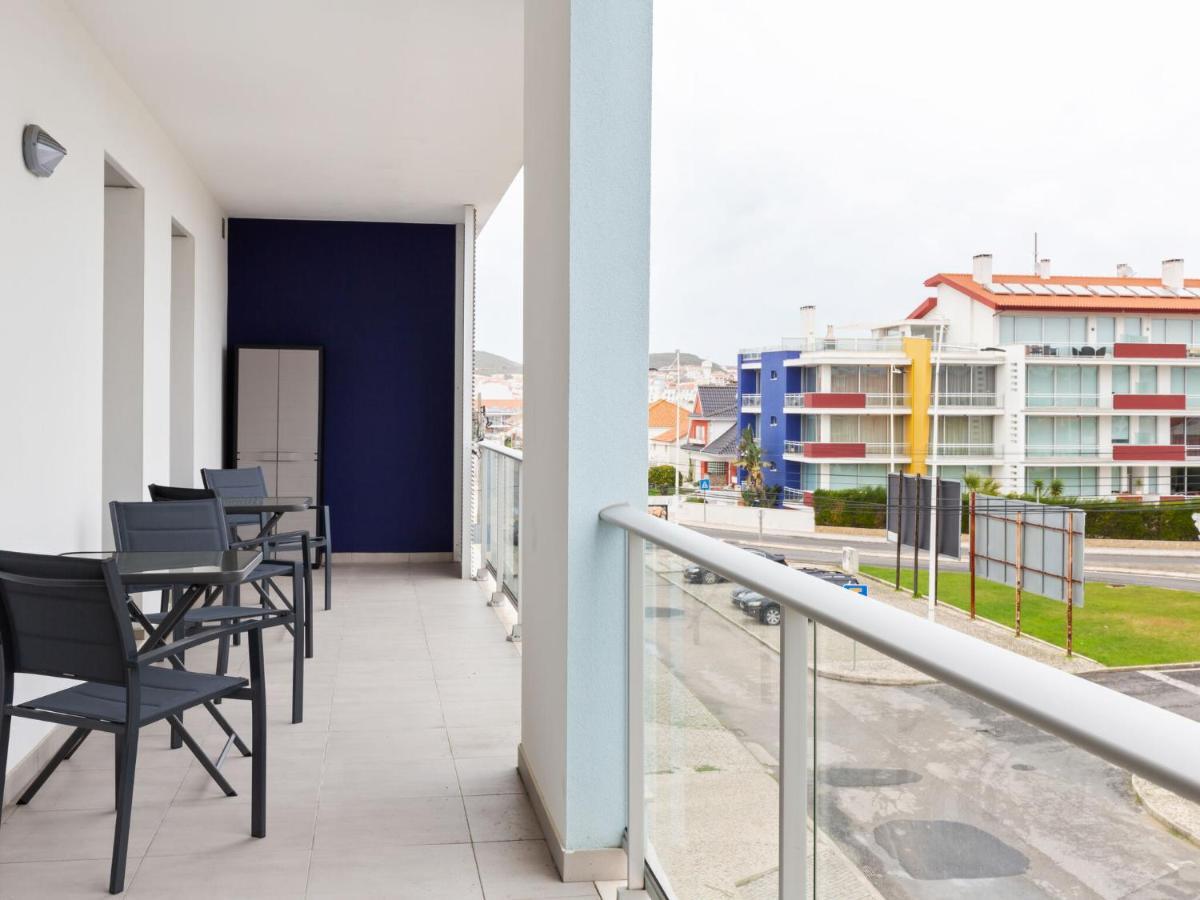 סאו מרטיניו דו פורטו Beautiful Apartment In S O Martinho Do Porto With Balcony מראה חיצוני תמונה